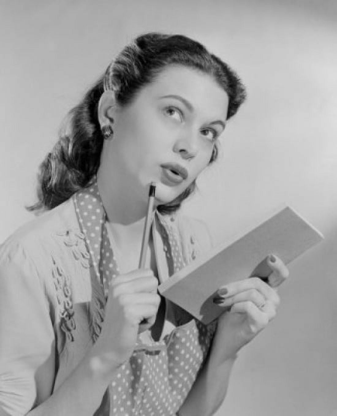Portrait of housewife with shopping list Canvas Art - (18 x 24)