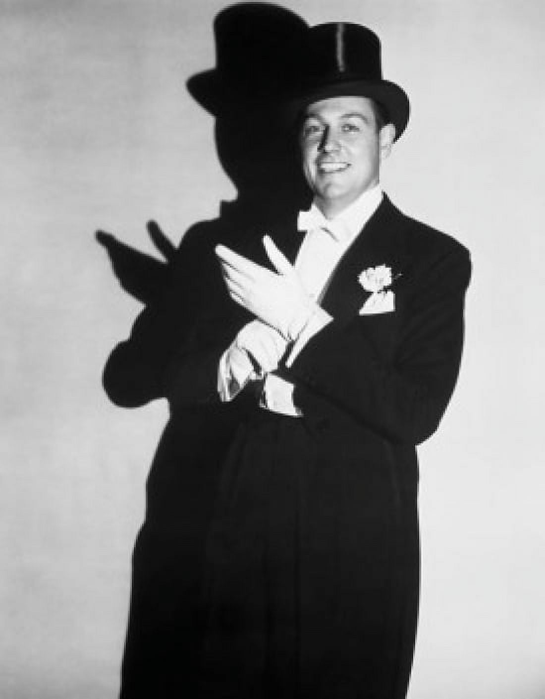 Portrait of magician performing Canvas Art - (18 x 24)