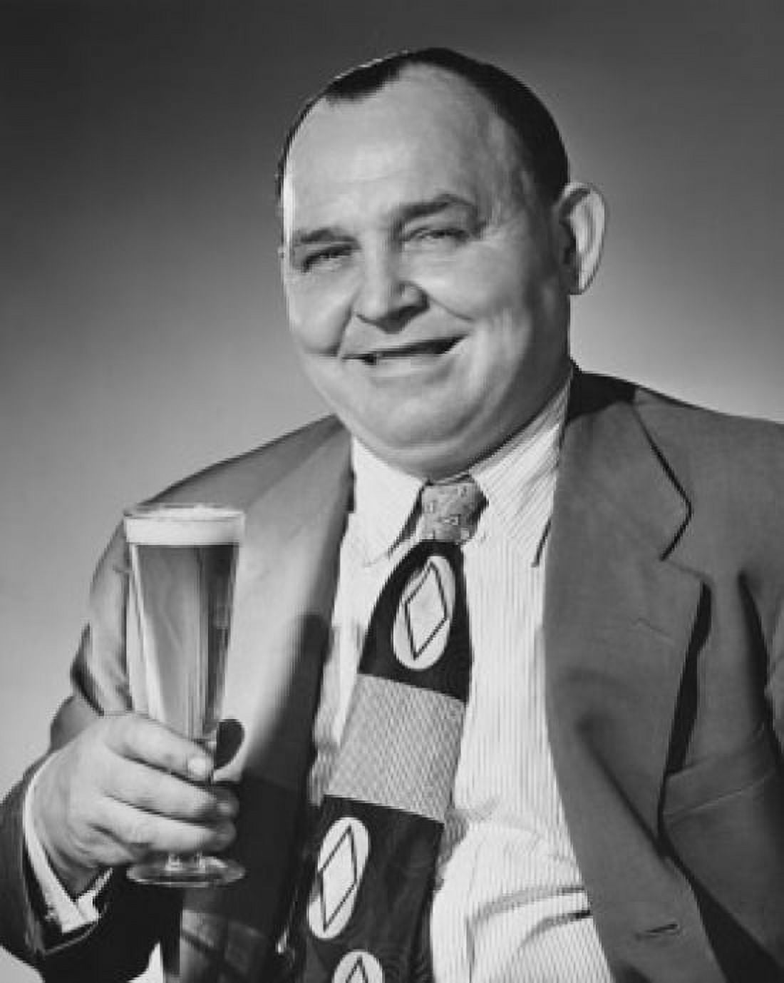 Portrait of mature man holding glass of beer Canvas Art - (18 x 24)