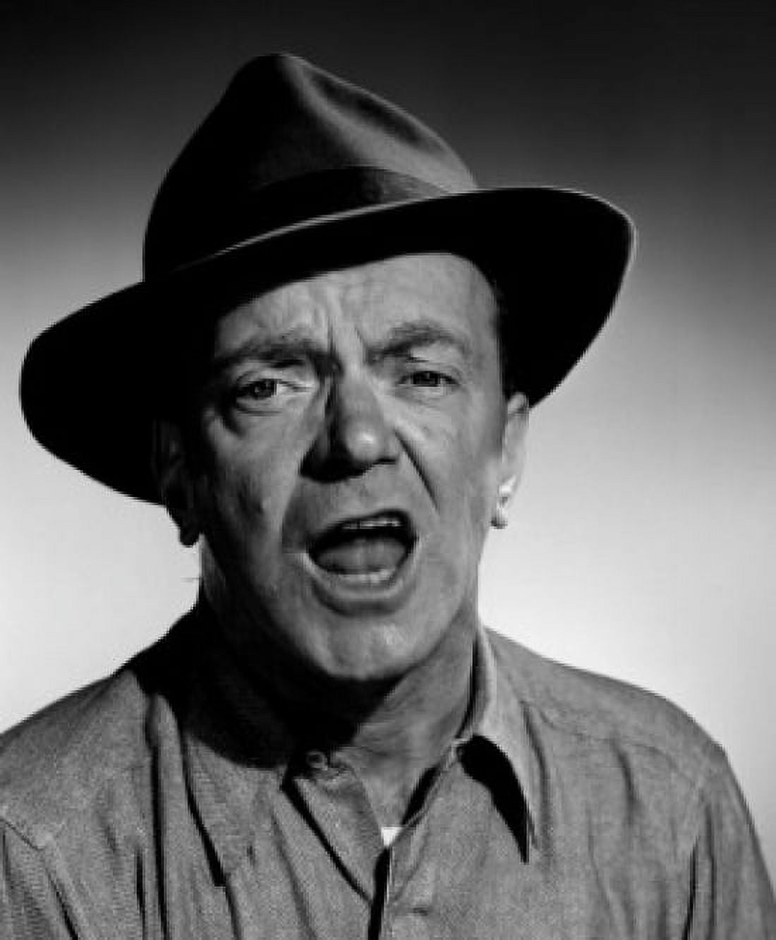 Portrait of mature man wearing hat Canvas Art - (24 x 36)
