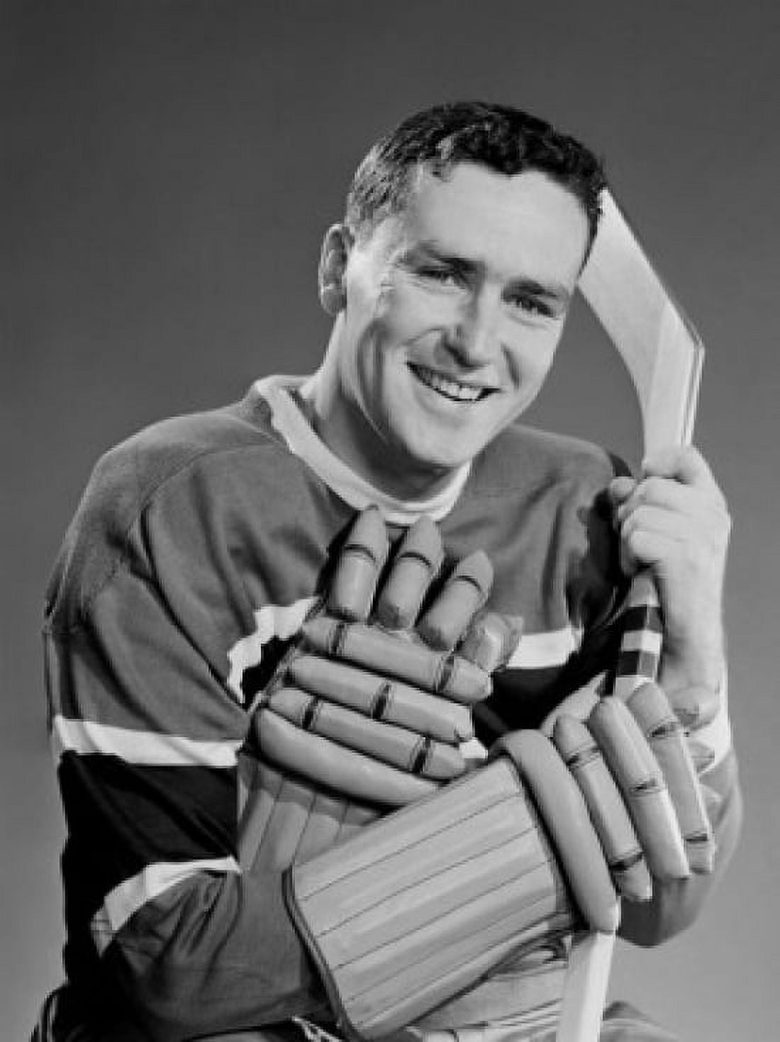 Portrait of mid adult ice hockey player Canvas Art - (18 x 24)