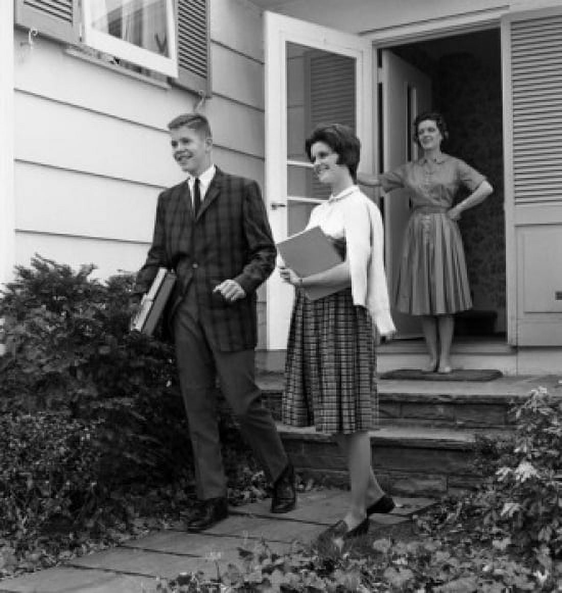 Portrait of mother with teenage son and teenage daughter leaving home and going to school Canvas Art - (18 x 24)