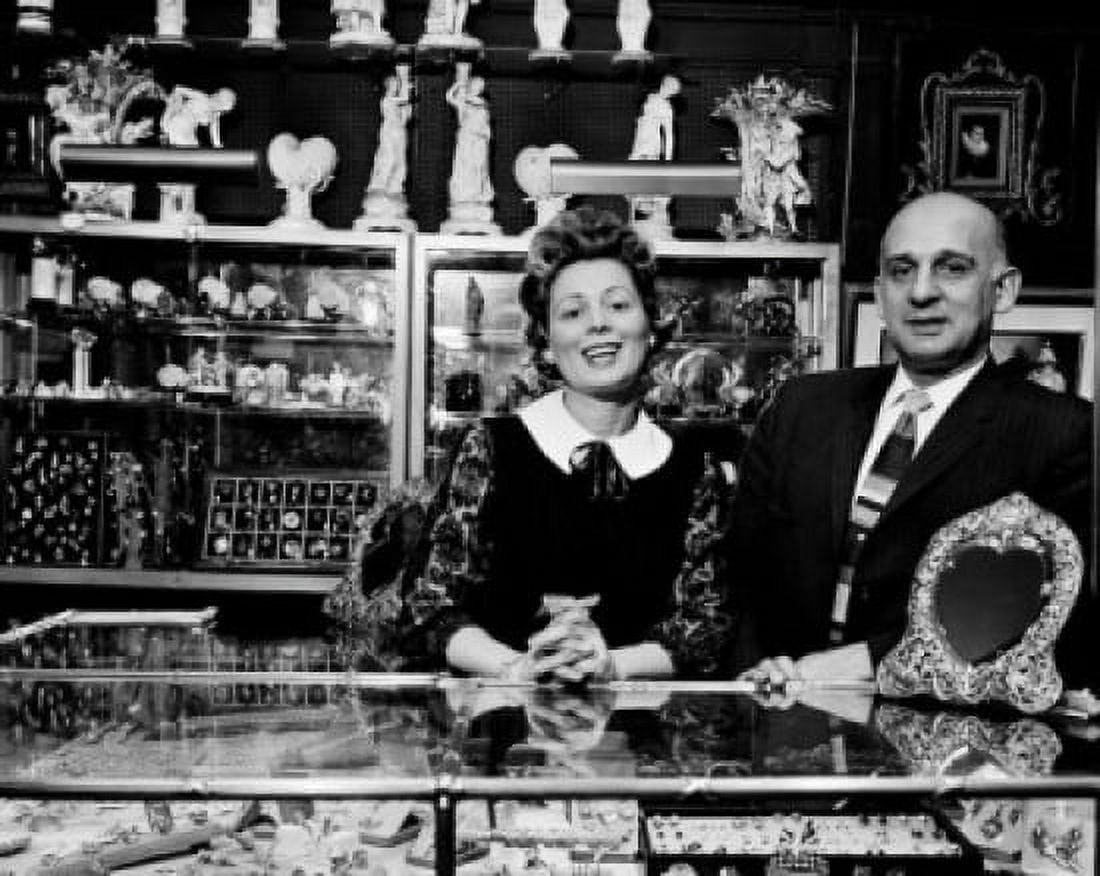 Portrait of owners of art and craft store Canvas Art - (24 x 36)
