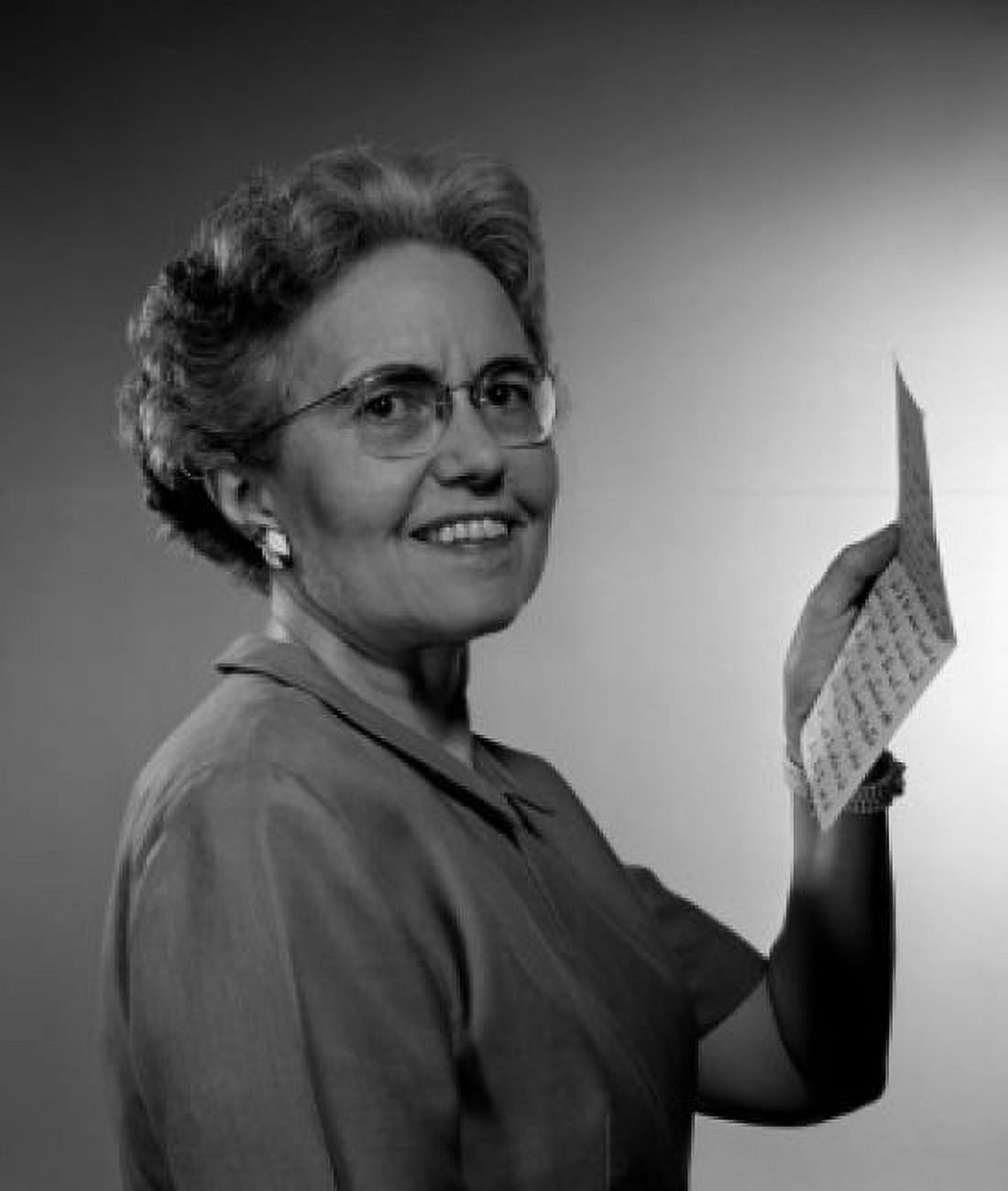 Portrait of senior woman holding letter Canvas Art - (18 x 24)