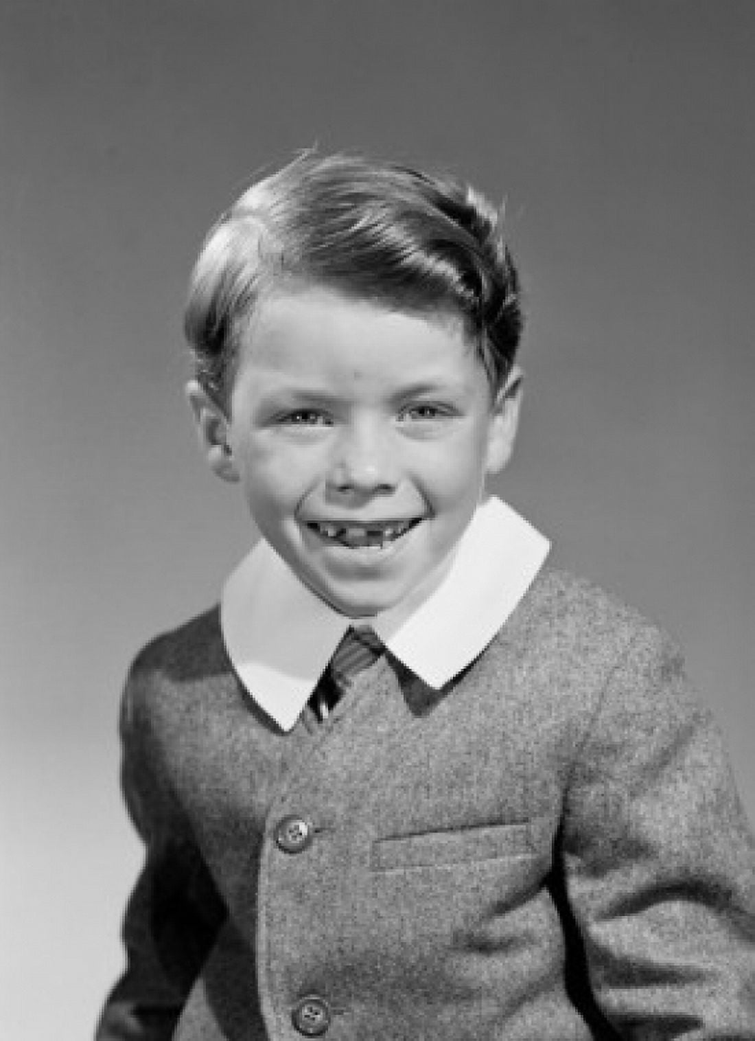 Portrait of smiling boy Canvas Art - (18 x 24)