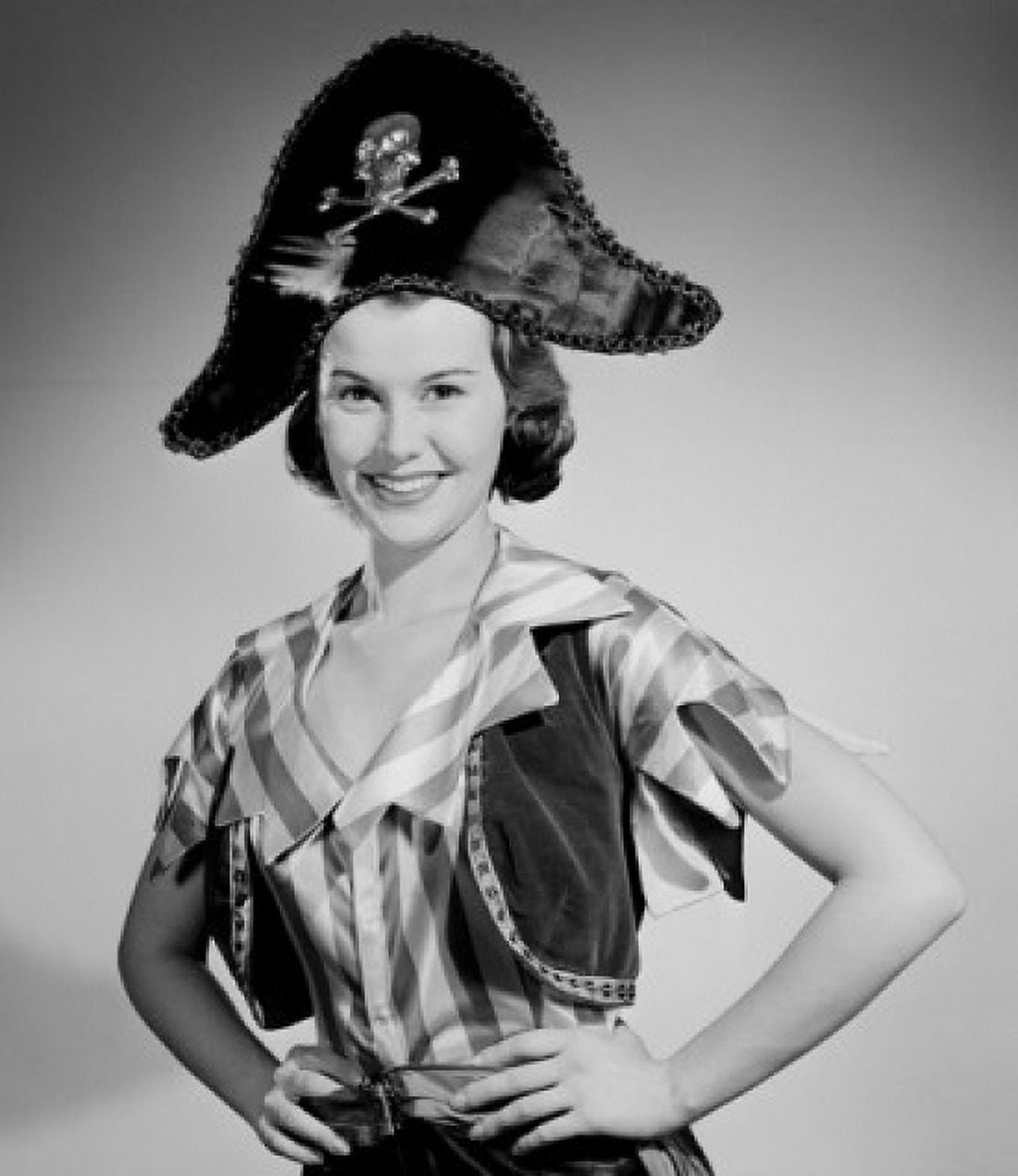 Portrait of young woman wearing pirate costume Canvas Art - (24 x 36)