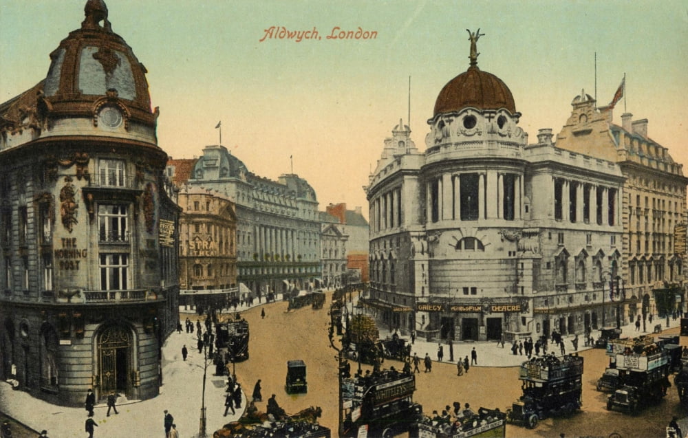 Postcard Aldwych London Canvas Art - Postcard (18 x 24)
