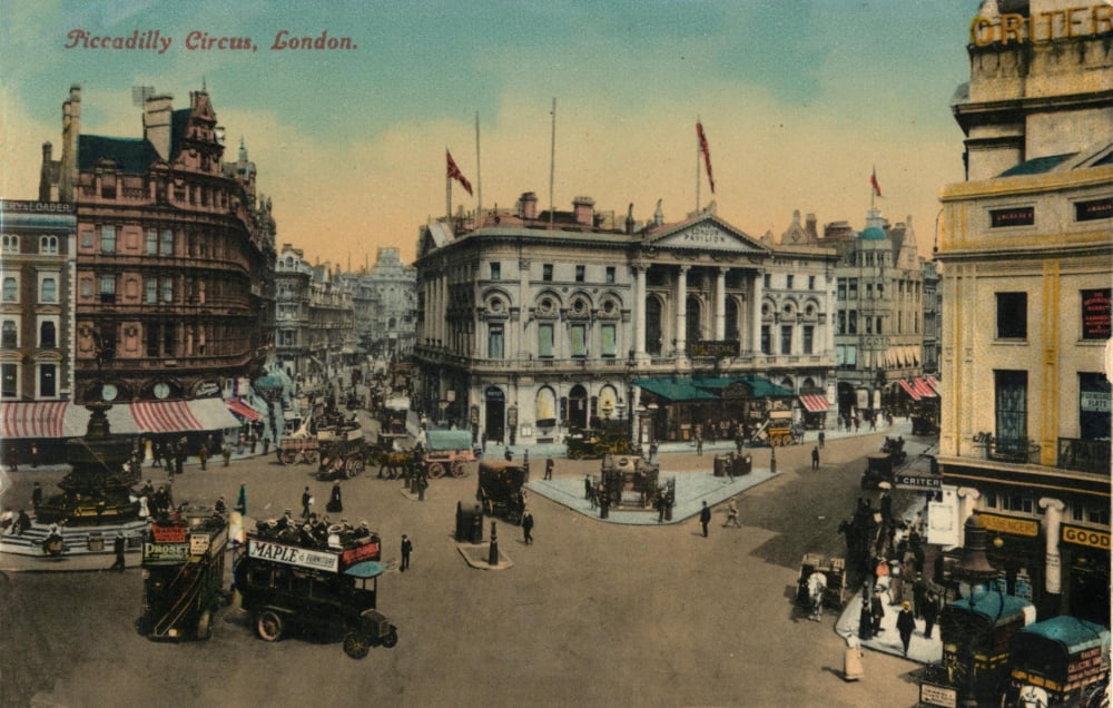 Postcard Piccadilly Circus 1 Canvas Art - Postcard (18 x 24)