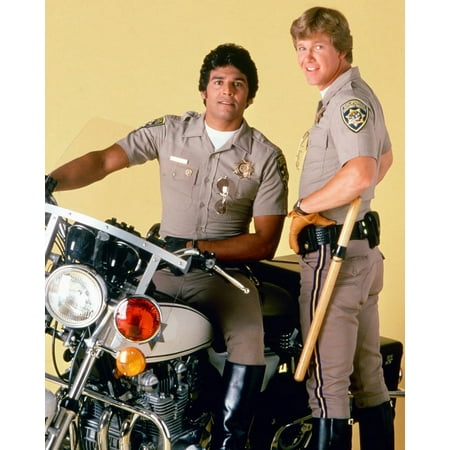 Poster Fam Chips Erik Estrada Larry Wilcox 24" x 36" Poster
