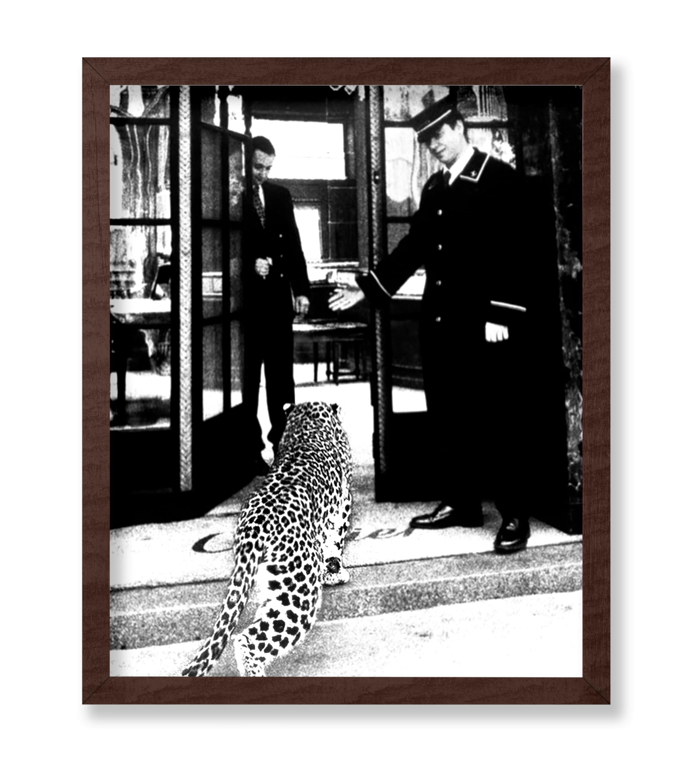Poster Master Leopard Poster - Panther in Fashion Boutique Print ...