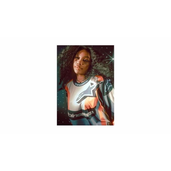 Poster SZA in Alpinestars Racing Jersey Poster WINXIE DECOR - 24X36, UNFRAMED