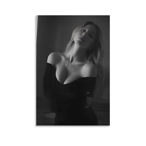 Poster Sydney Sweeney Model Art Sexy Print Photo Art Painting Canvas Poster Home Decorative Bedroom Modern Decor Posters Gifts 20x30inch(50x75cm)