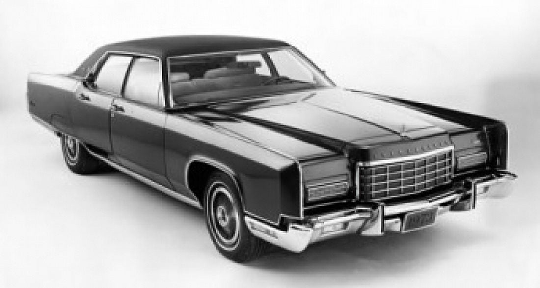 Posterazzi 1973 Lincoln Continental Canvas Art - (24 x 36)