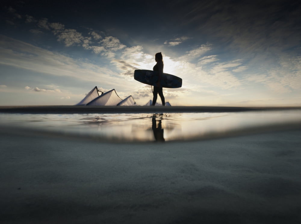 Posterazzi A Kitesurfer Walks Along The Beach At Sunset Tarifa Cadiz Andalusia Spain Canvas Art - Ben Welsh Design Pics (36 x 26)