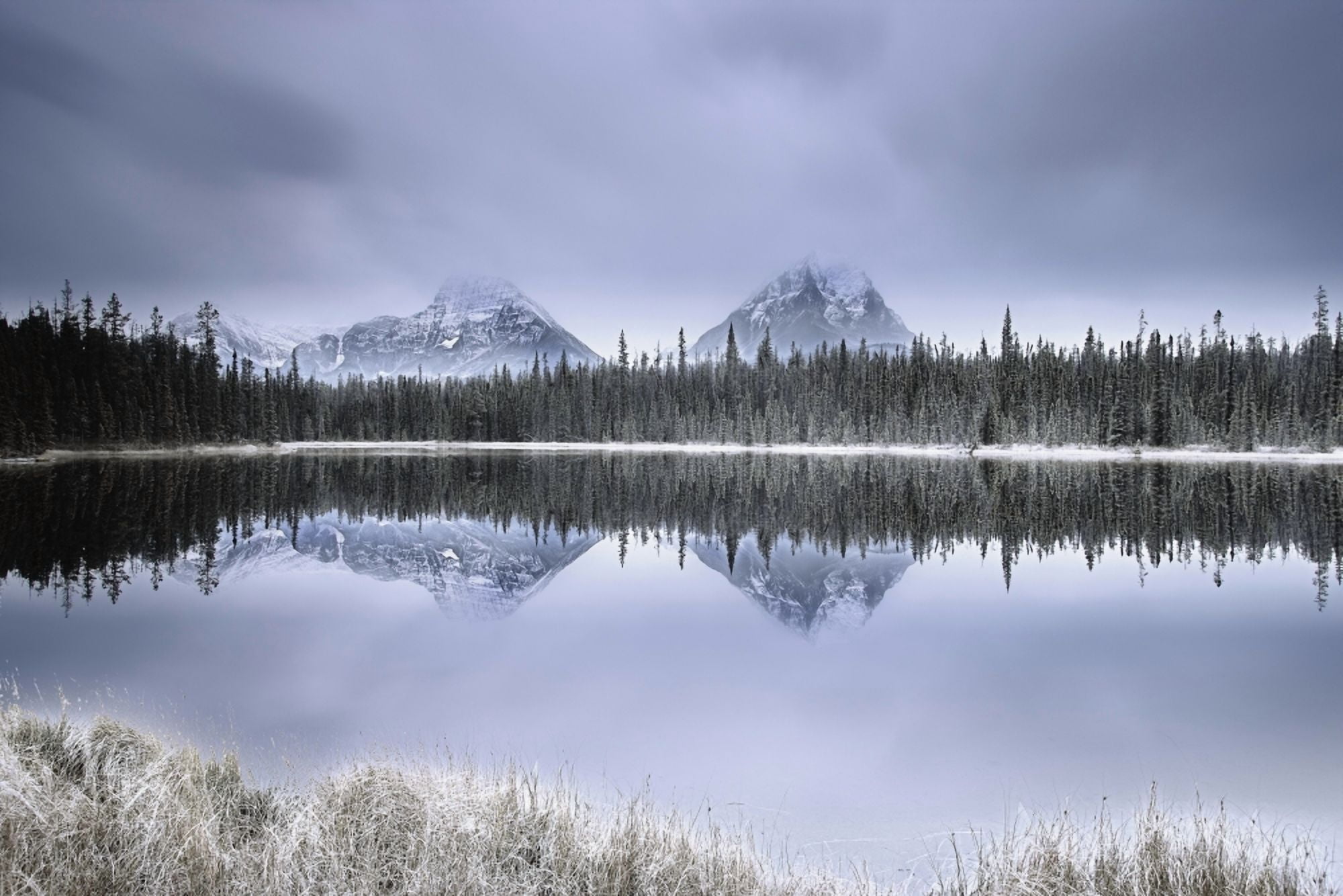 Posterazzi A Mountainous Scene Canvas Art - Carson Ganci Design Pics (34 x 22)