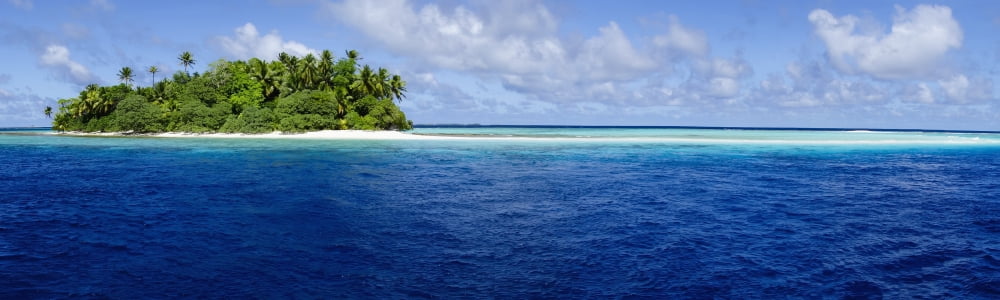 Posterazzi A remote atoll of the Marshall Islands Republic of the Marshall Islands Canvas Art - David Kirkland Design Pics (36 x 11)