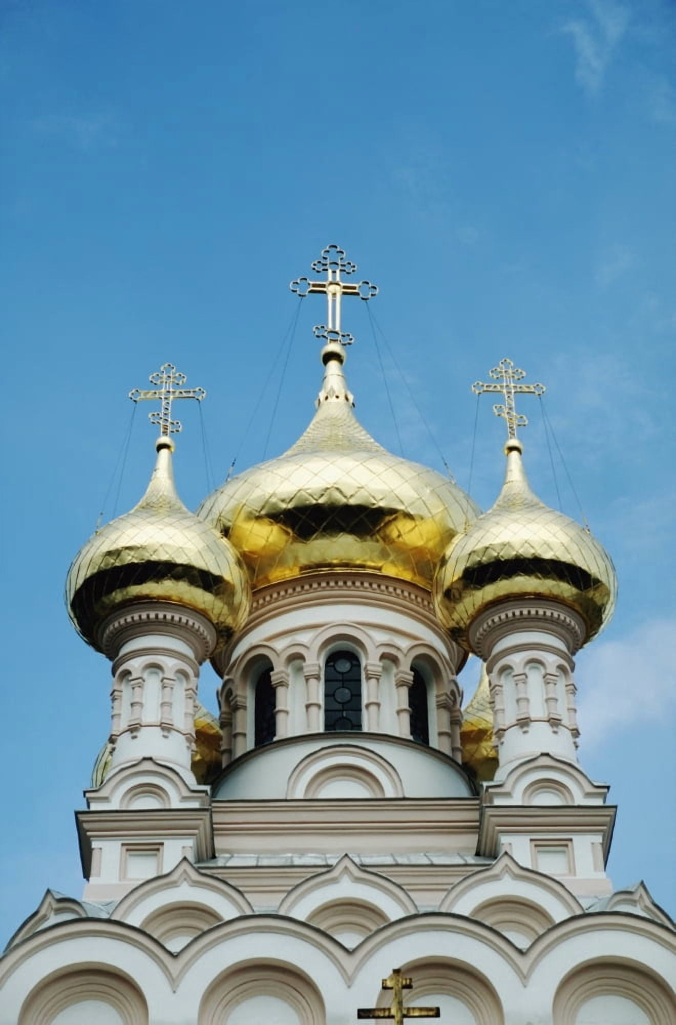 Posterazzi Aleskandr Nevsky Cathedral Close Up Canvas Art - Chris Bradley Design Pics (24 x 38)