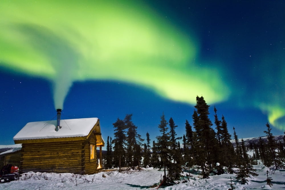Posterazzi Aurora Over Cabin In The White Mountian Recreation Area During Winter In Interior Alaska Canvas Art - Kevin Smith Design Pics (34 x 22)