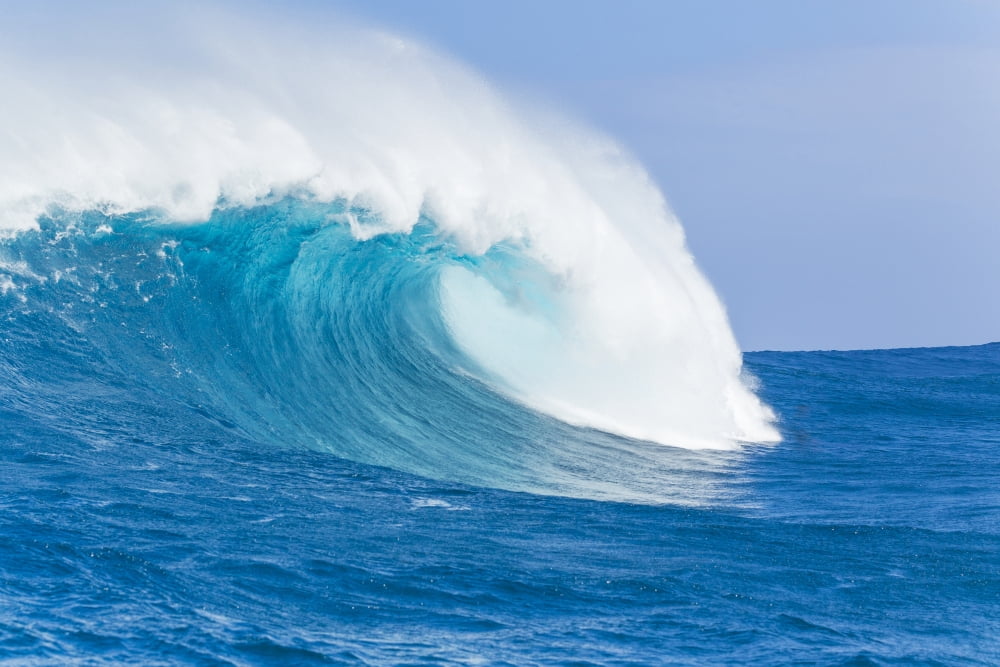 Posterazzi Blue Ocean Wave Canvas Art - Design Pics Vibe Design Pics (34 x 22)