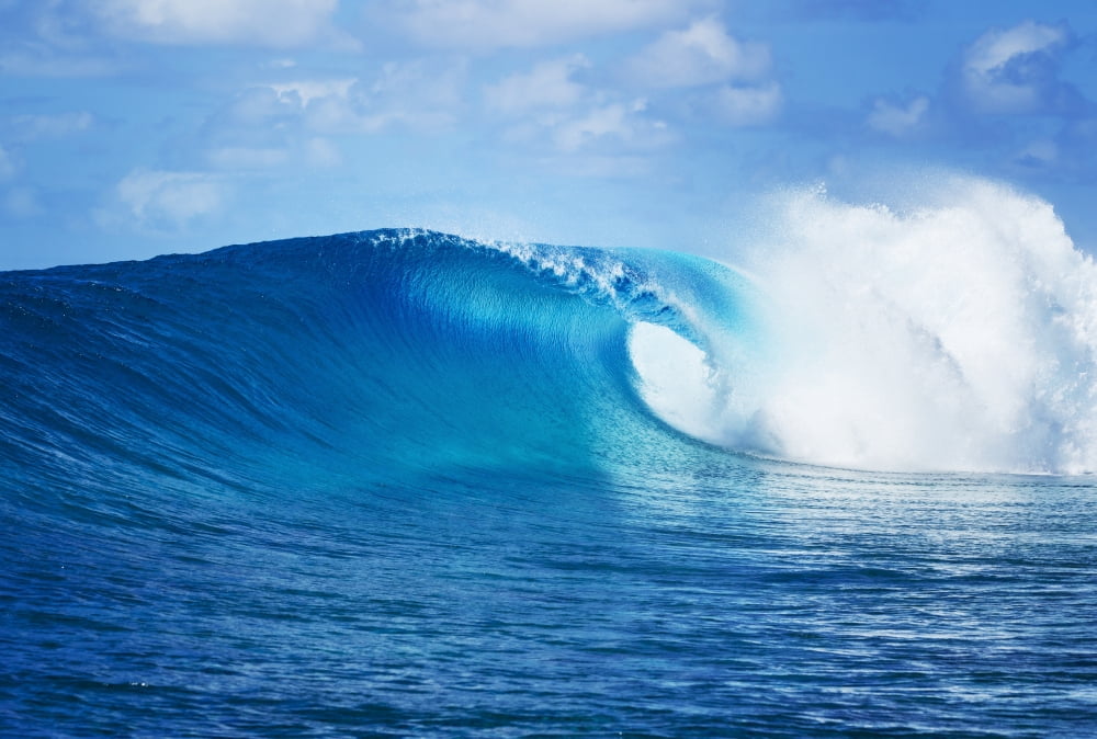 Posterazzi Blue Ocean Wave Epic Surf Canvas Art - Design Pics Vibe Design Pics (32 x 22)