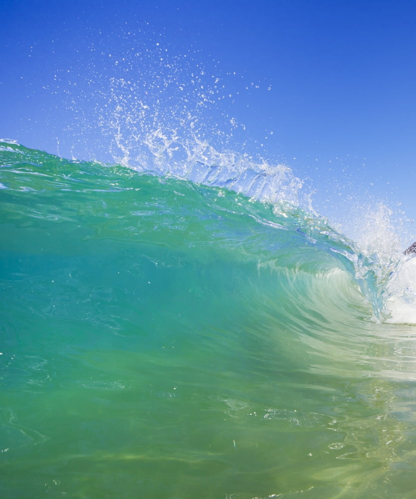 Posterazzi Breaking Ocean Wave Crashing over Camera Canvas Art - Design Pics Vibe Design Pics (24 x 30)