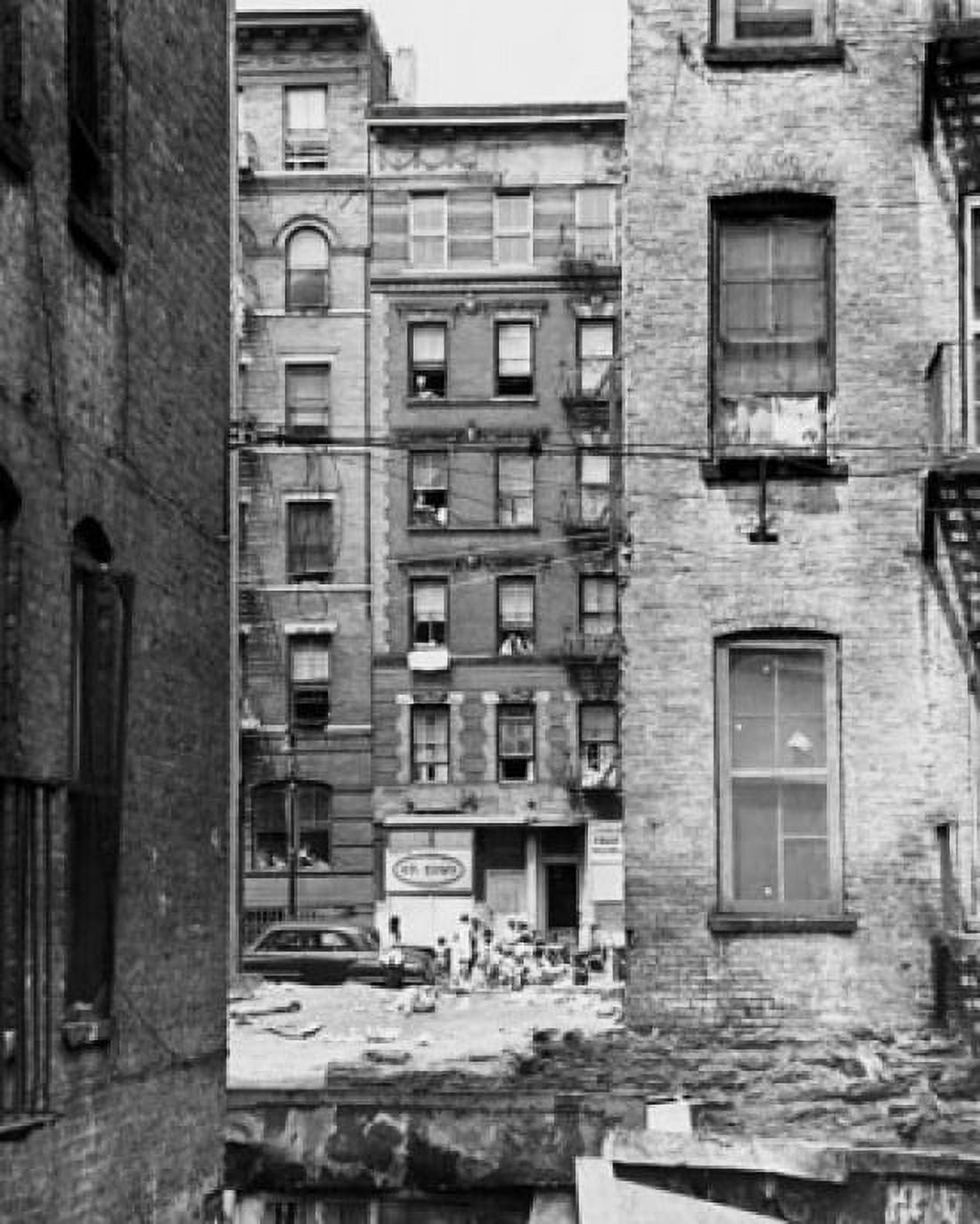 Posterazzi Buildings in a city New York City New York State USA Canvas Art - (24 x 36)