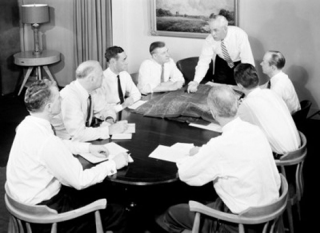 Posterazzi Business meeting Canvas Art -  (24 x 36)