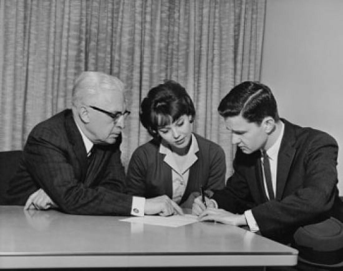 Posterazzi Businessman signing an agreement Canvas Art - (24 x 36)