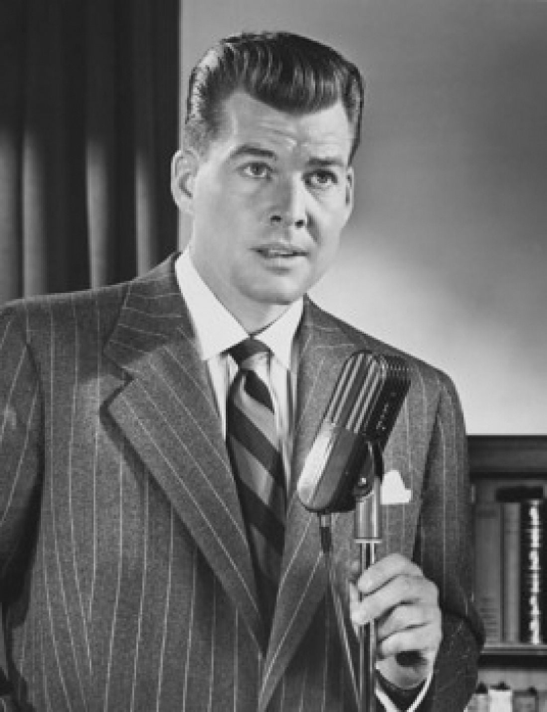 Posterazzi Businessman speaking into a microphone Canvas Art -  (24 x 36)