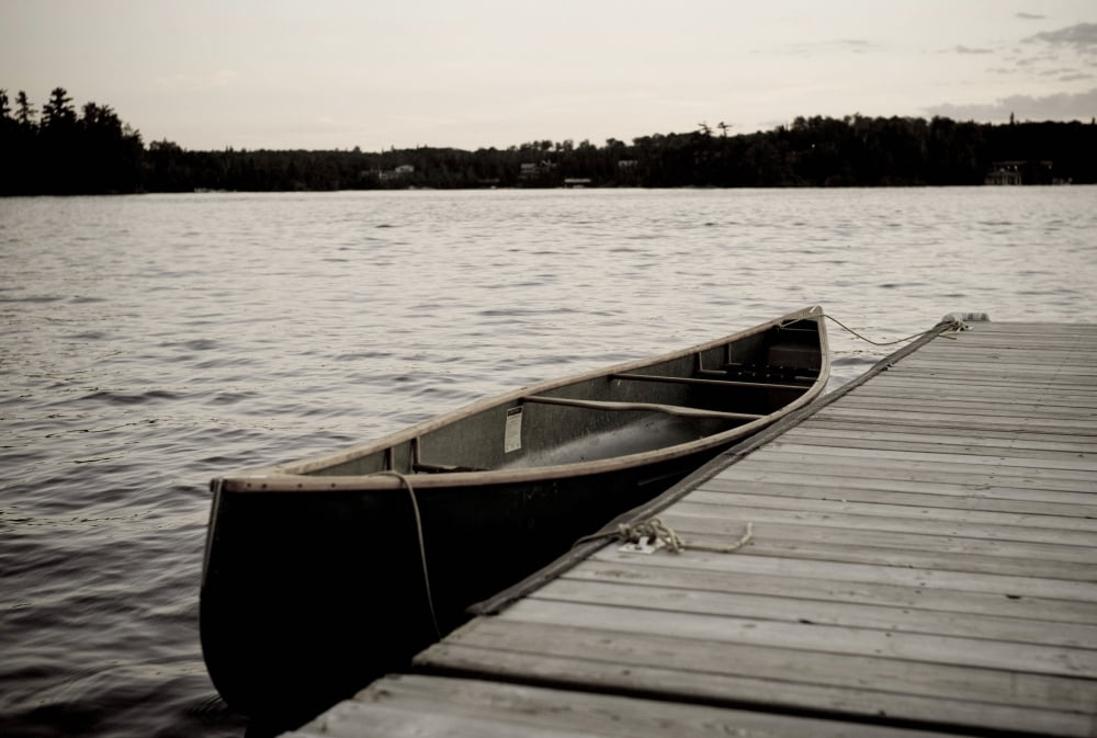 Posterazzi Canoe At Dock Lake Of The Woods Ontario Canada Canvas Art - Keith Levit  Design Pics (36 x 24)