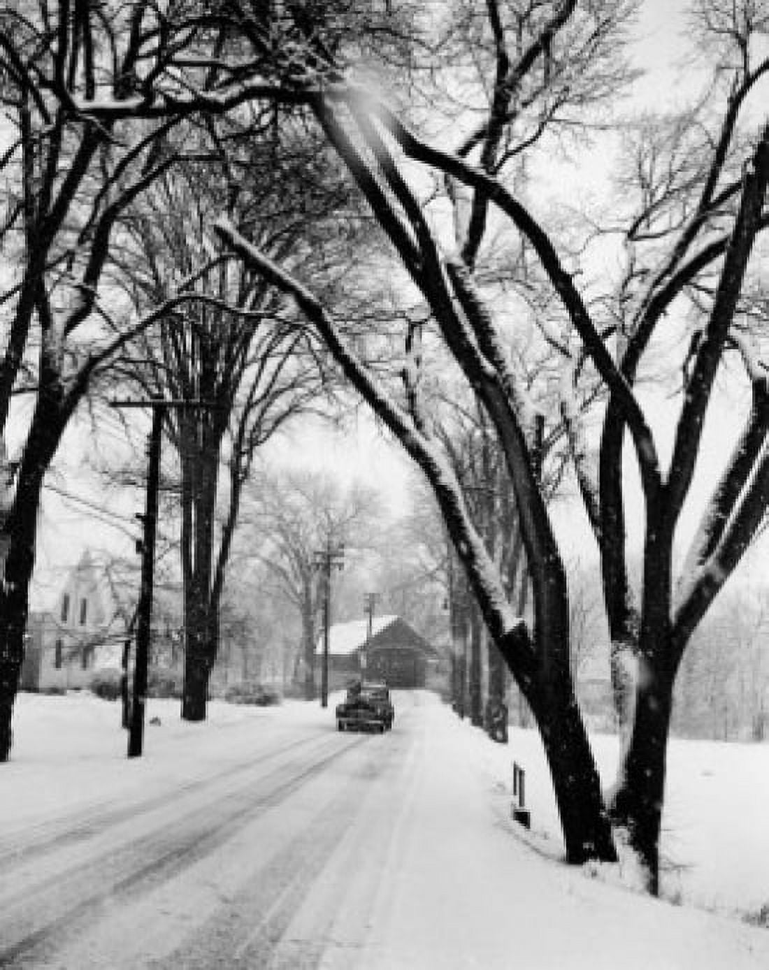 Posterazzi Car moving on a road Canvas Art - (24 x 36)