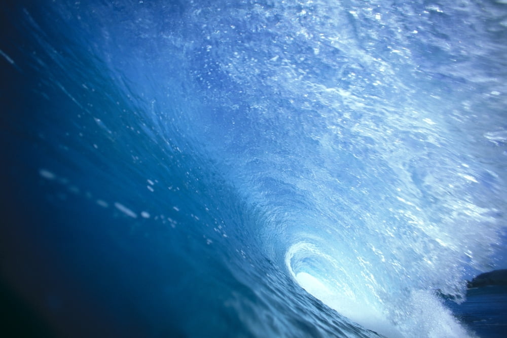 Posterazzi Close-Up Inside The Tube Wave Curls Over Canvas Art - Vince Cavataio Design Pics (38 x 24)