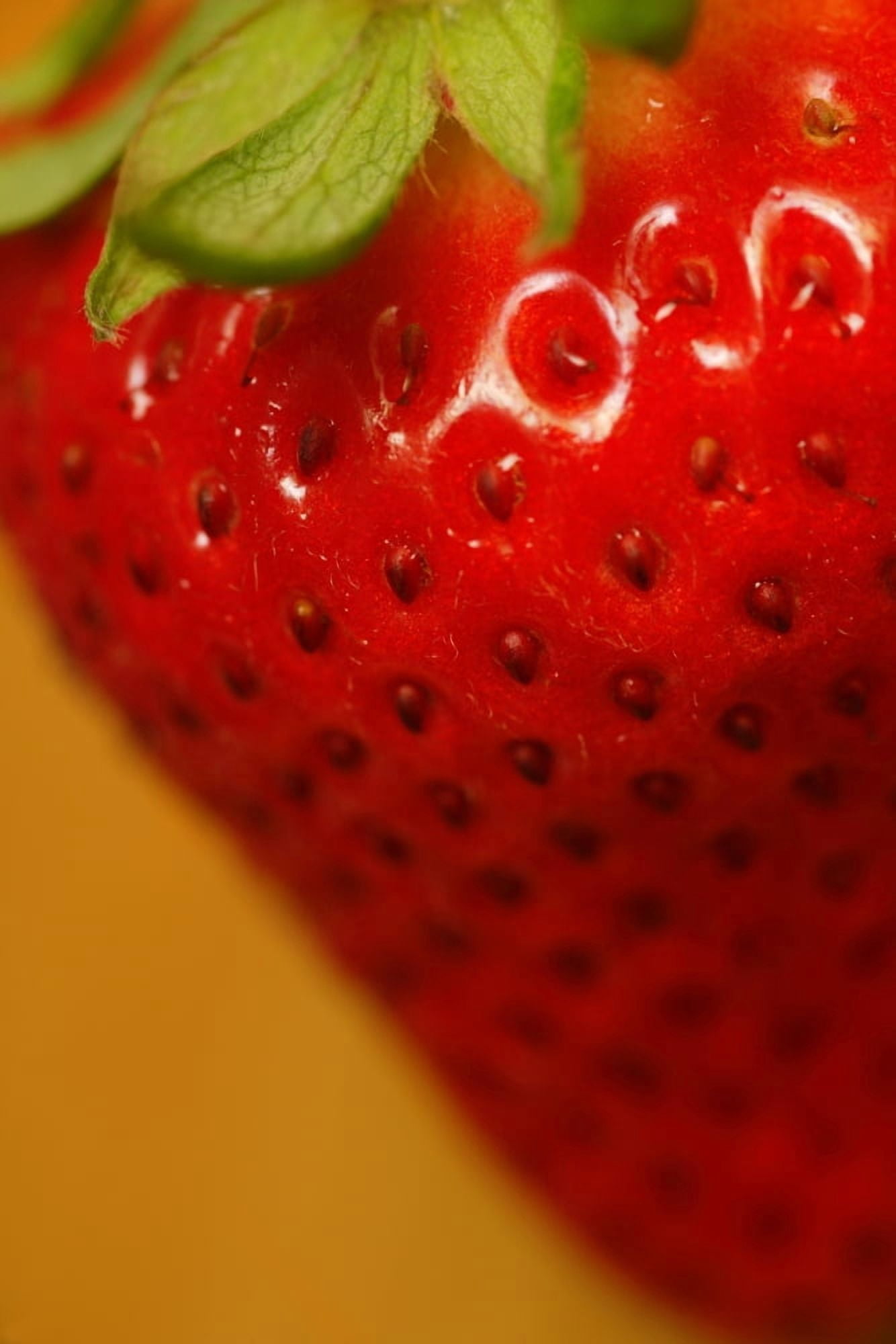 Posterazzi Close Up Of A Strawberry Canvas Art - Darren Greenwood Design Pics (22 x 34)