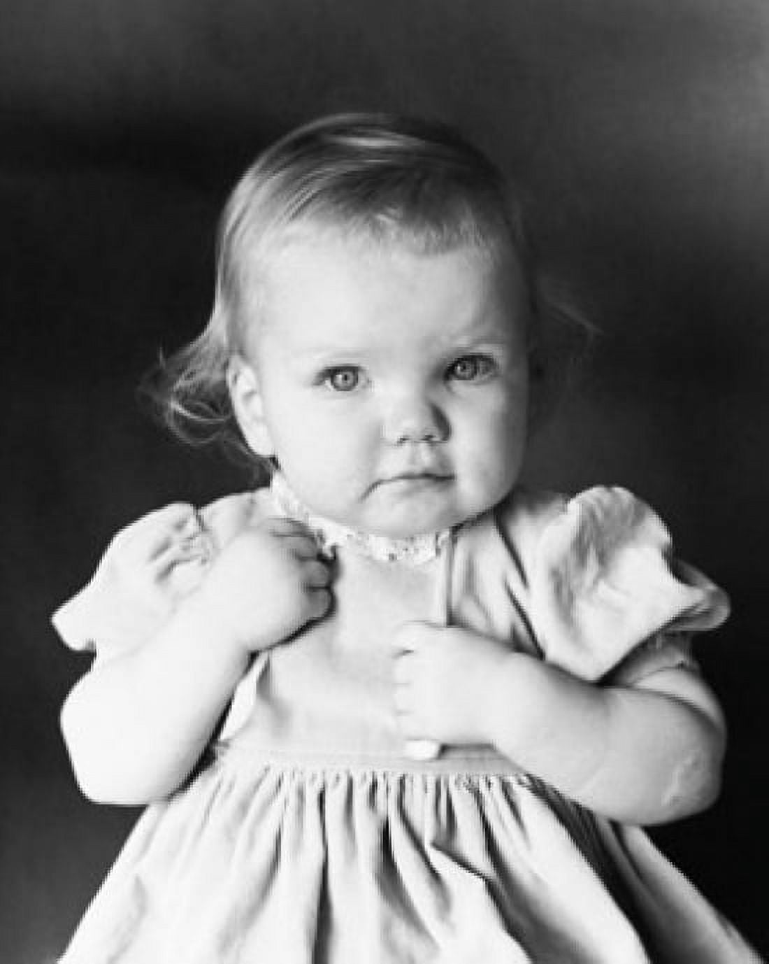 Posterazzi Close-up of a baby girl Canvas Art -  (24 x 36)