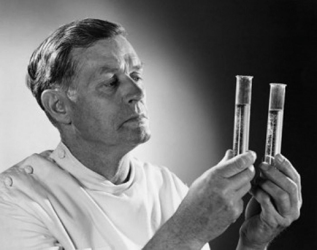 Posterazzi Close-up of a scientist comparing chemicals in two test tubes Canvas Art - (24 x 36)