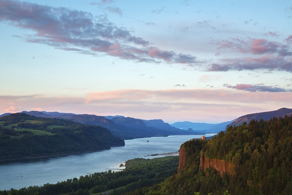 Posterazzi Columbia River at sunset Oregon United States of America Canvas Art - Robert Postma Design Pics (38 x 24)