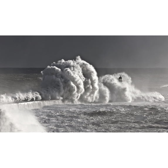 Posterazzi DPI1844548LARGE Seaham England - Stormy Waves Pounding Seawall Poster Print, Large - 36 x 20