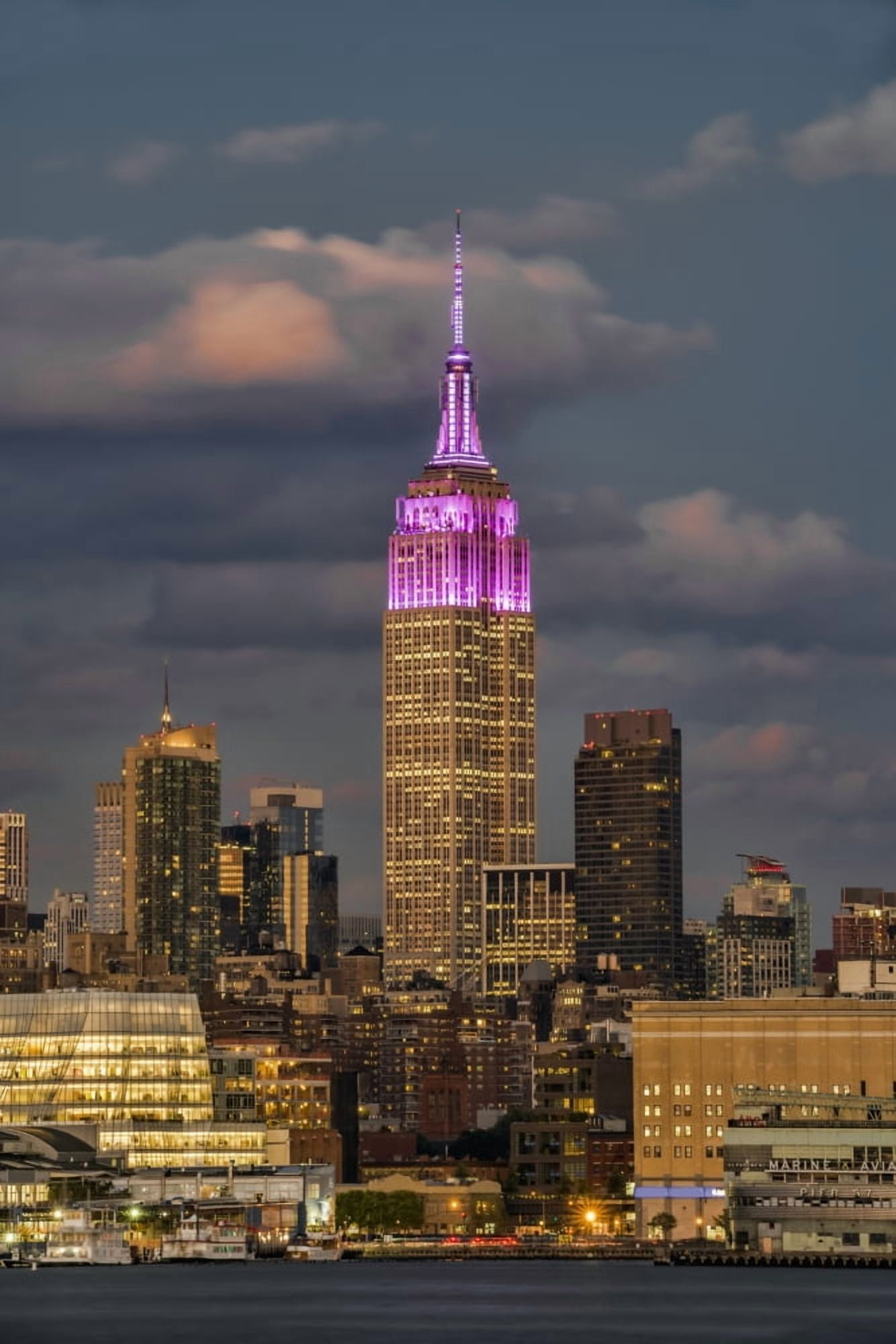 Posterazzi Empire State Building at sunset colour honouring the Cupus Foundation of America New York City New York United States of America Canvas Art - F M Kearney Design Pics (24 x 38)