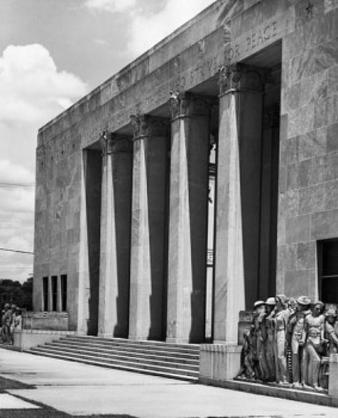 Posterazzi Facade of the War Memorial Building Jackson Mississippi USA Canvas Art - (24 x 36)