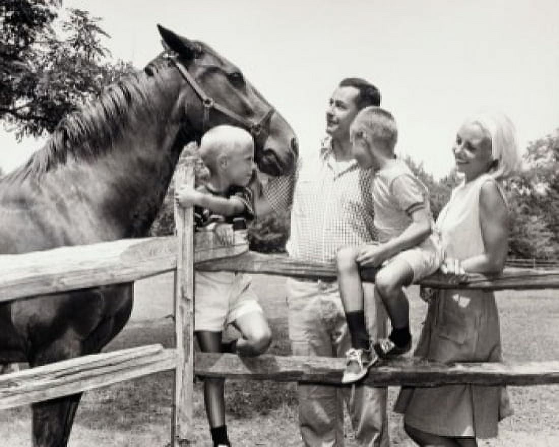 Posterazzi Family with a horse Canvas Art -  (24 x 36)