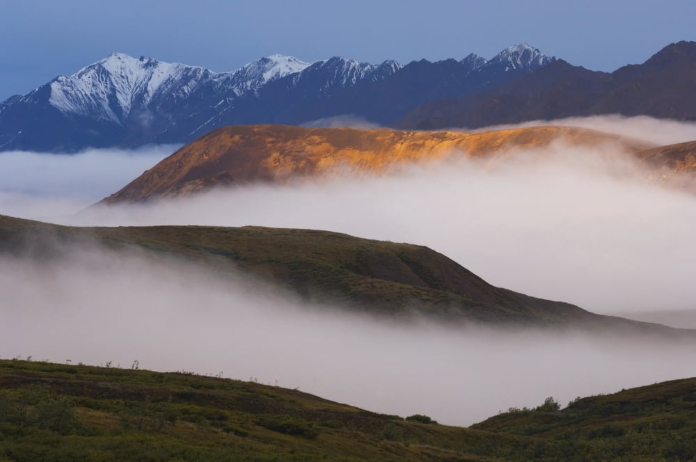 Posterazzi Fog Settles Between Mountain Ridges At Sunrise In Sable Pass Denali National Park Alaska Canvas Art - Ron Sanford Design Pics (34 x 22)