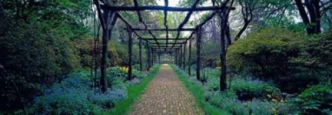 Posterazzi Garden path Old Westbury Gardens Long Island Canvas Art - Richard Berenholtz (10 x 20)