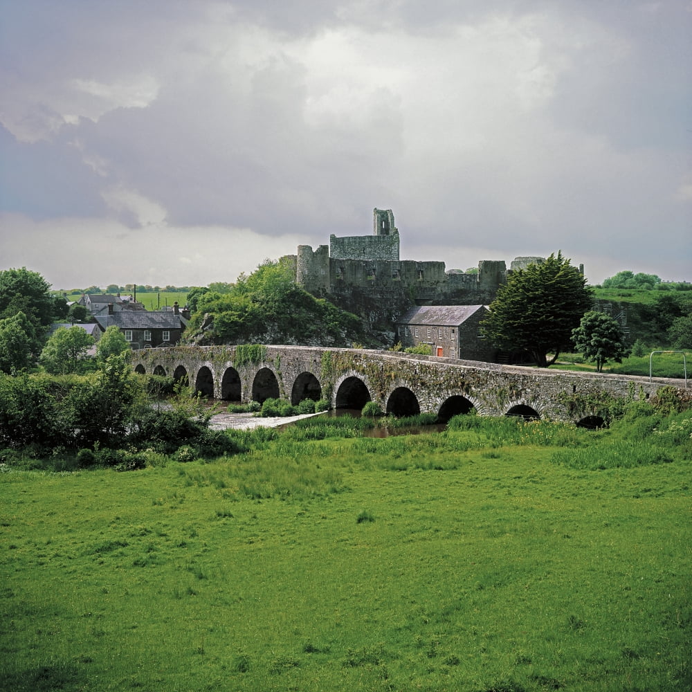 Posterazzi Glanworth Bridge Funshion River Co Cork Ireland Canvas Art - The Irish Image Collection Design Pics (24 x 24)