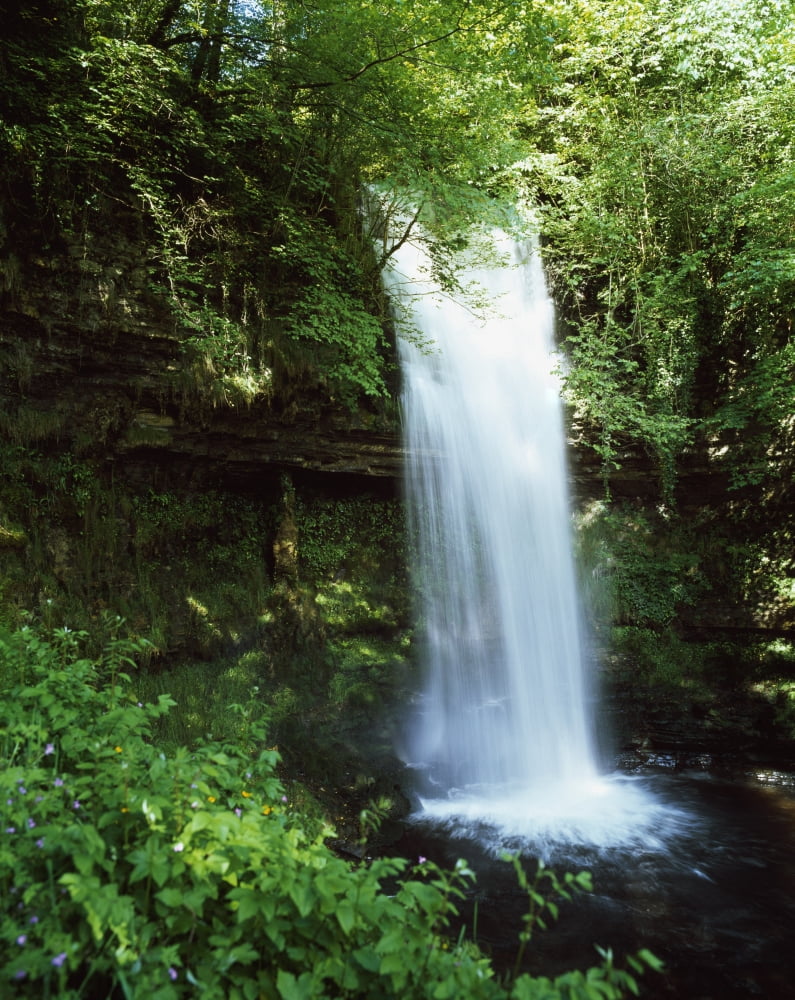 Posterazzi Glencar Waterfall Yeats Country Co Sligo Ireland Canvas Art - The Irish Image Collection  Design Pics (26 x 34)