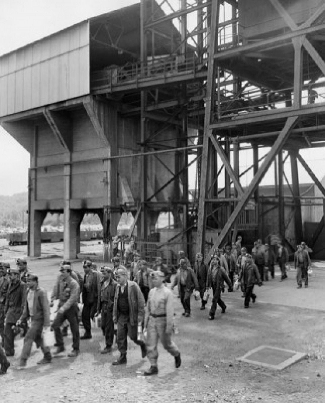 Posterazzi Group of workers changing their shift in a coal mine Robena Mine Pennsylvania USA Canvas Art - (24 x 36)