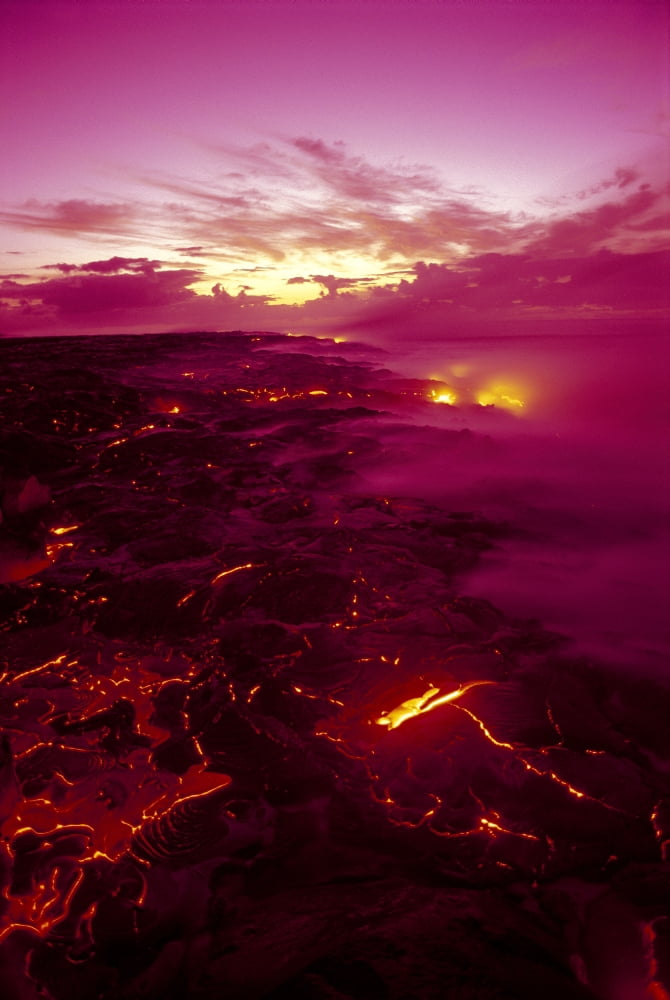 Posterazzi Hawaii Big Island Hawaii Volcanoes National Park Near Kamoamoa Kilauea Volcano Lava Flow At Dawn Glowing Pink Sky Smoky Canvas Art - Ron Dahlquist Design Pics (24 x 38)