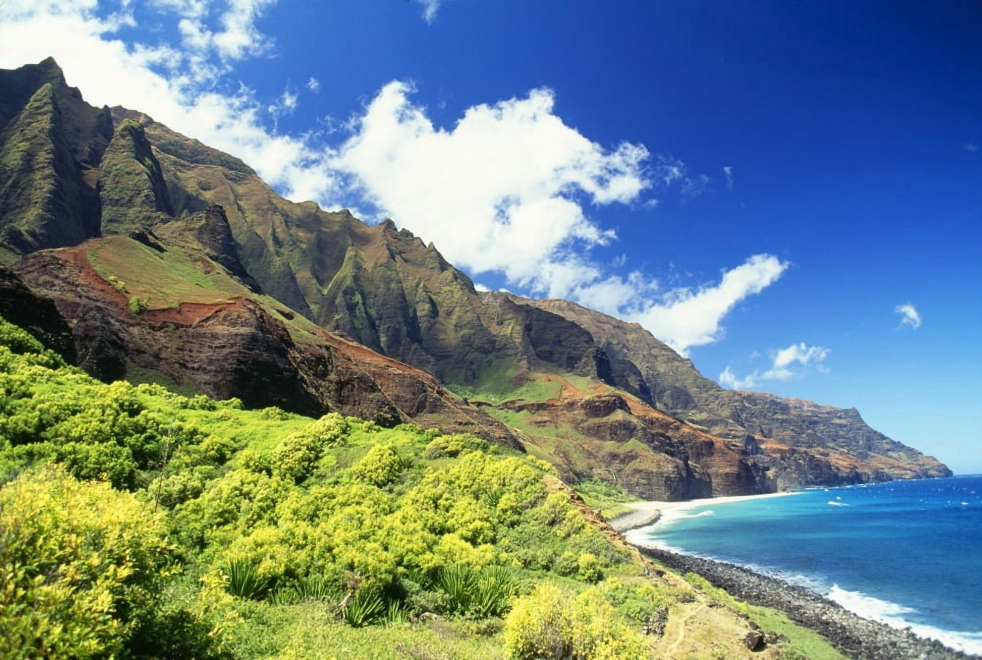 Posterazzi Hawaii Kauai Napali Coast Kalalau Valley Secluded Beach Canvas Art - Peter French  Design Pics (38 x 24)