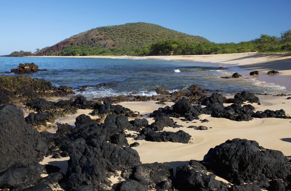 Posterazzi Hawaii Maui Volcanic rocks at Big Beach Canvas Art - Jenna Szerlag Design Pics (38 x 24)
