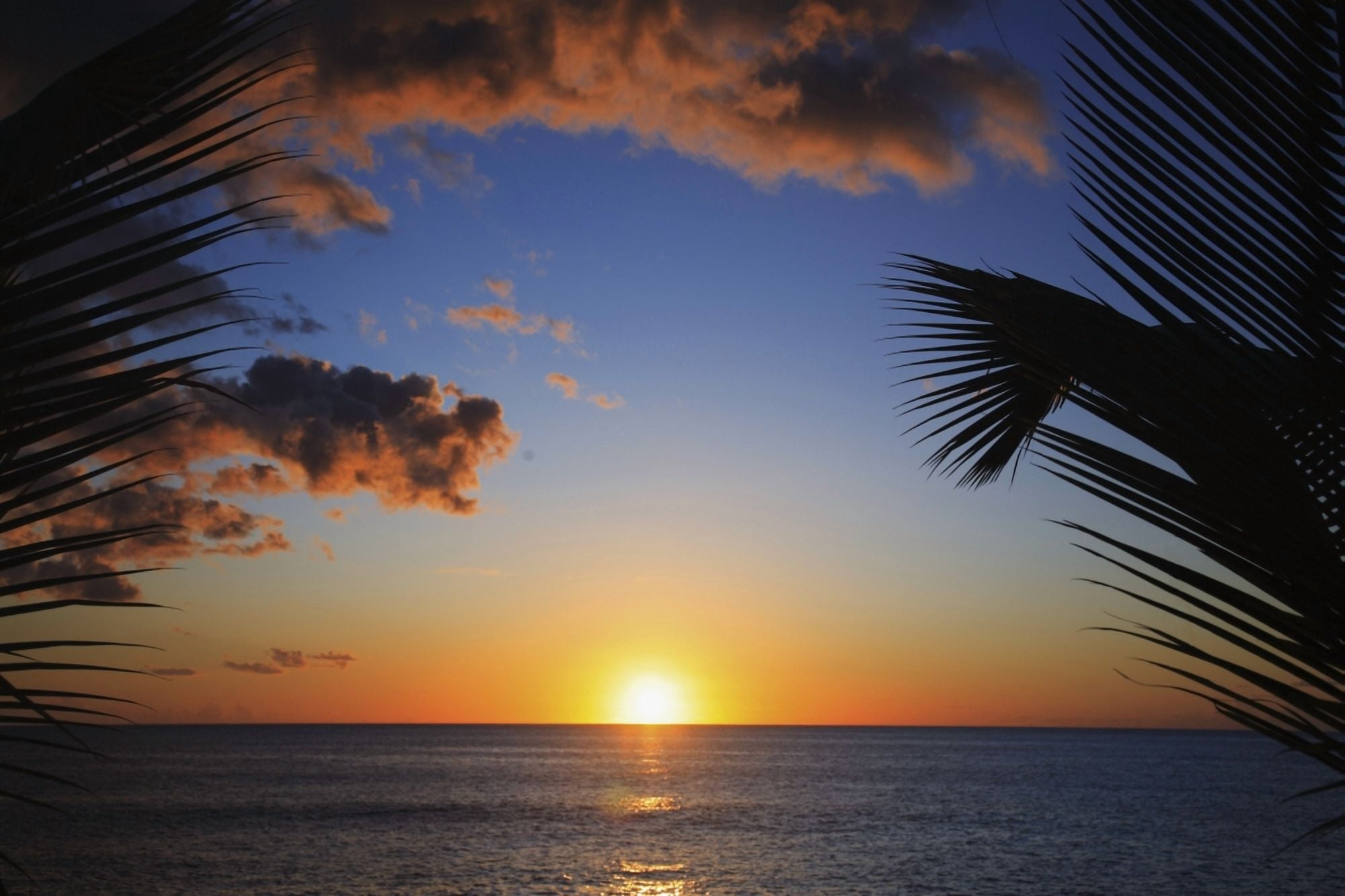 Posterazzi Hawaii Oahu Beautiful Sunset Over The Ocean Canvas Art - Brandon Tabiolo Design Pics (34 x 22)