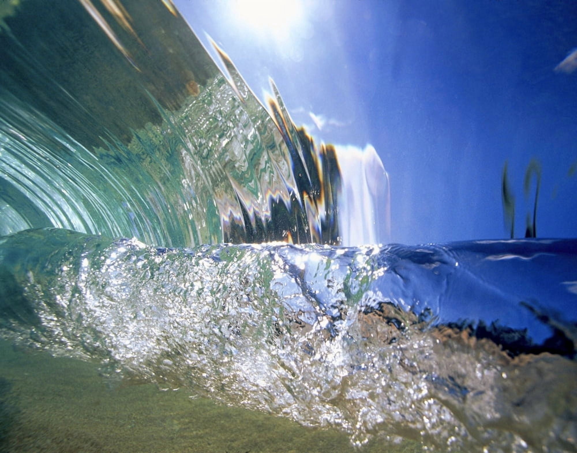 Posterazzi Hawaii Oahu North Shore Underwater wave Canvas Art - Vince Cavataio Design Pics (32 x 24)